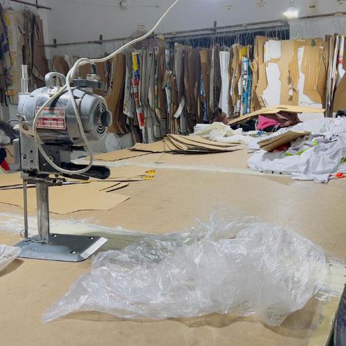 19 Affluent Sportswear Factory Image